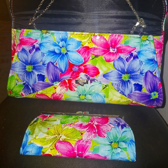 Clutch purse with matching wallet - Picture 1 of 2